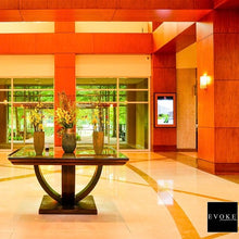 Cargar imagen en el visor de la galería, Lobby & Foyer - The Blooming Idea