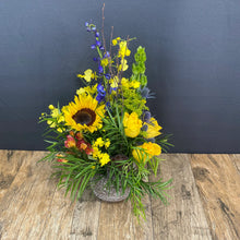 Lade das Bild in den Galerie-Viewer, Flower Club 75 - The Blooming Idea