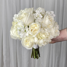 Charger l&#39;image dans la galerie, Compact Bouquets
